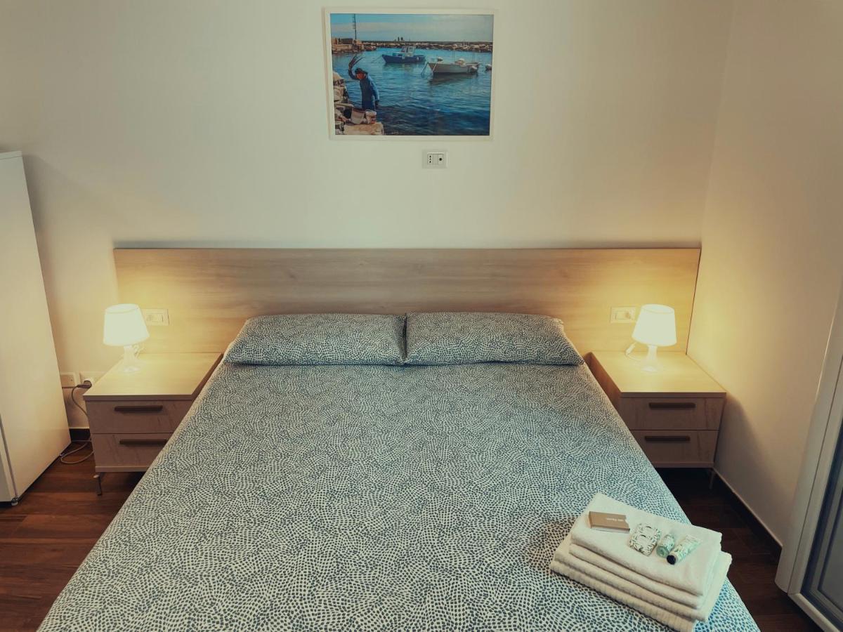 Nonna Vittoria Apartments Mola di Bari Bagian luar foto