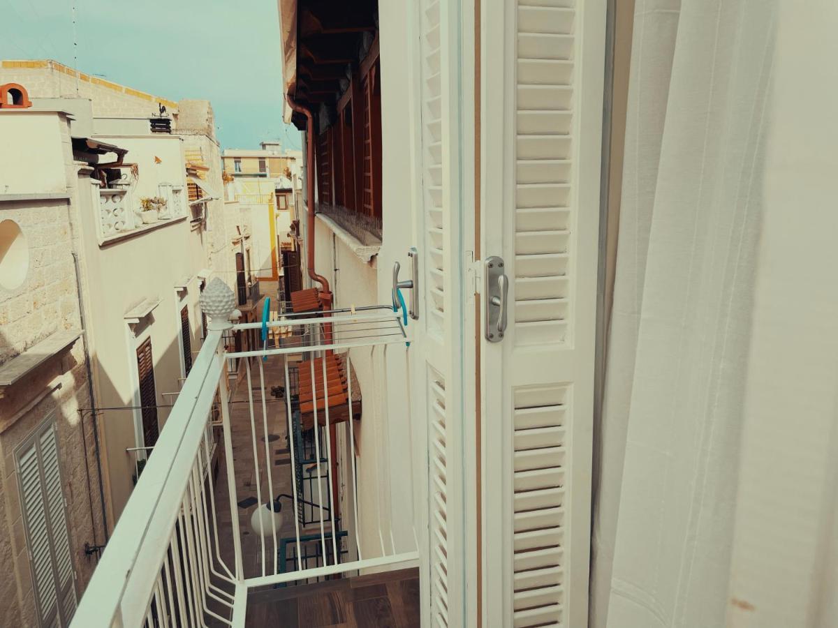 Nonna Vittoria Apartments Mola di Bari Bagian luar foto