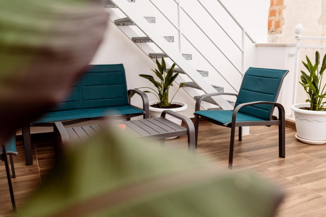 Nonna Vittoria Apartments Mola di Bari Bagian luar foto