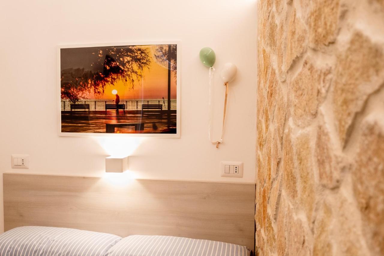 Nonna Vittoria Apartments Mola di Bari Bagian luar foto