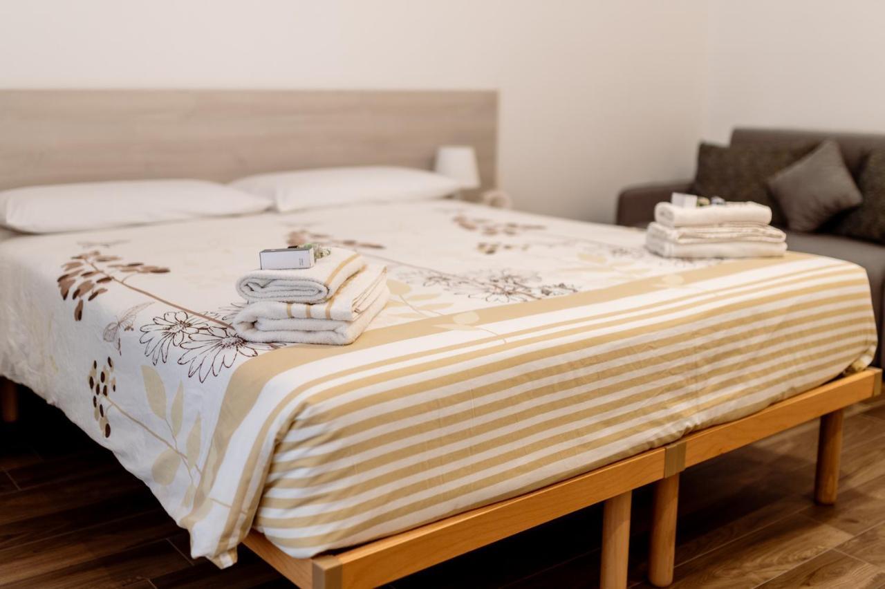 Nonna Vittoria Apartments Mola di Bari Bagian luar foto