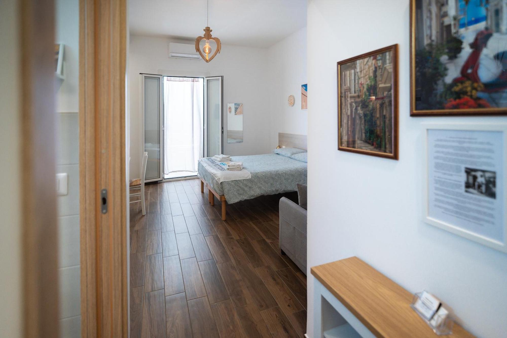 Nonna Vittoria Apartments Mola di Bari Bagian luar foto